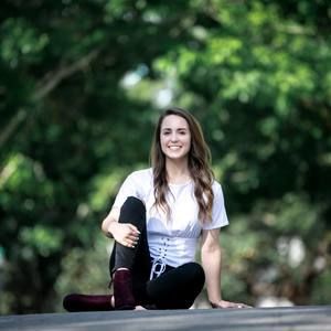 Meet your Posher, Alexis